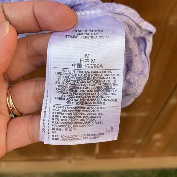 Gap Long Sleeve - Picture 5 of 5